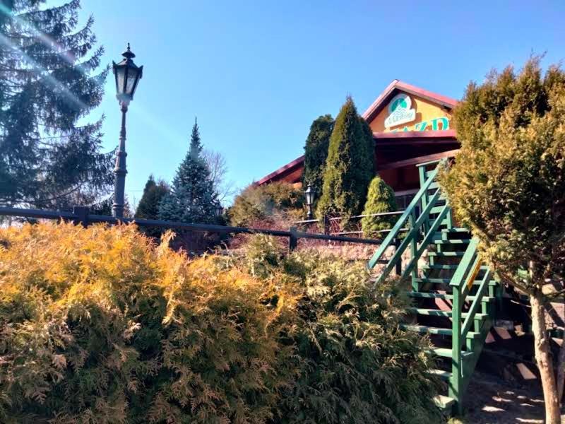 Zajazd Restauracja Machliny エクステリア 写真