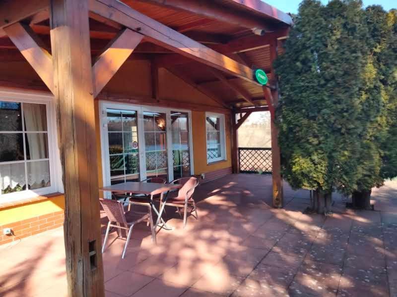 Zajazd Restauracja Machliny エクステリア 写真