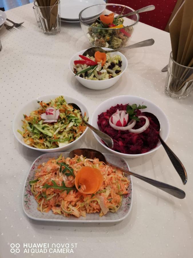 Zajazd Restauracja Machliny エクステリア 写真